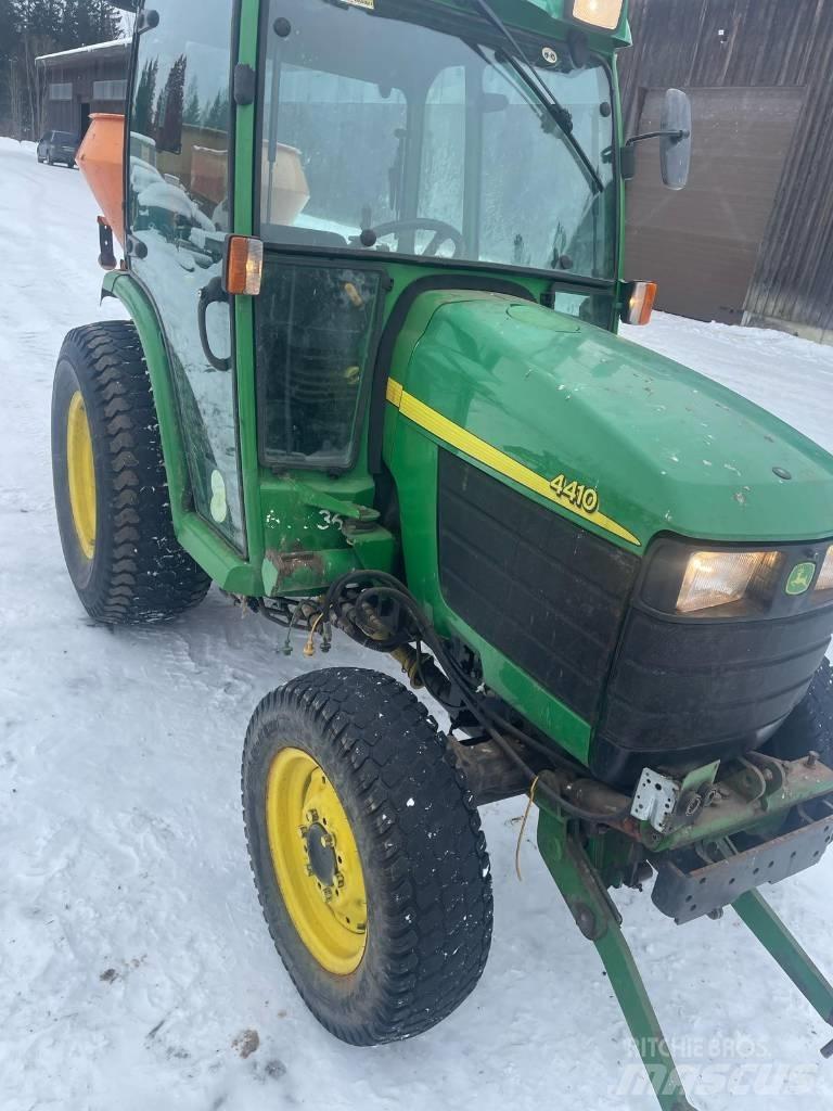 John Deere 4410 Mikrociągniki