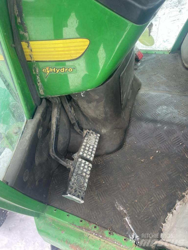 John Deere 4410 Mikrociągniki