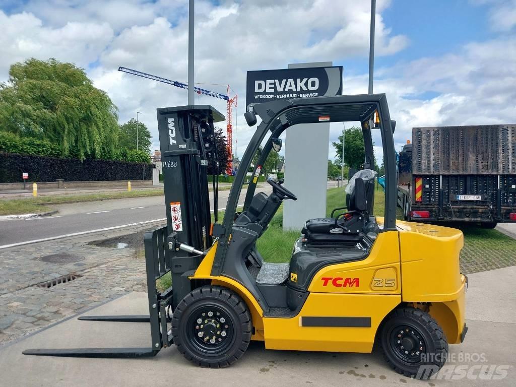 TCM FD25 E2  (*NEW) Wózki Diesla