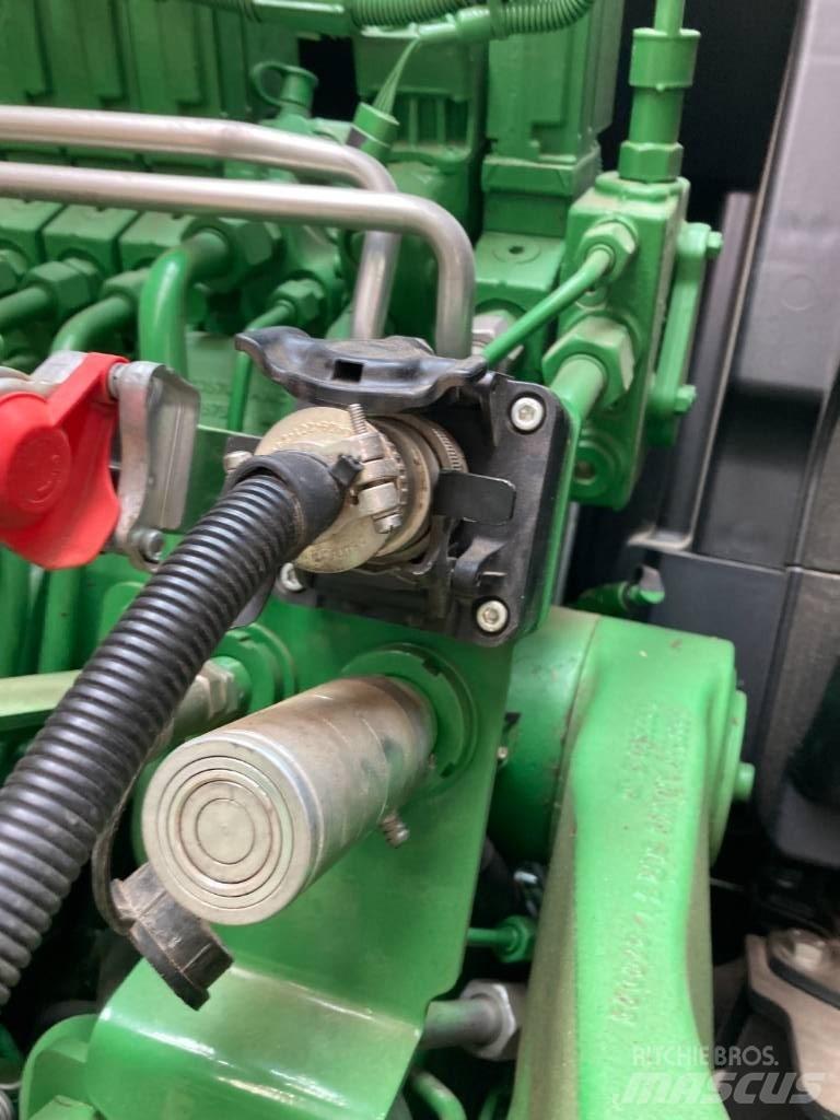 John Deere V416R Prasy zwijające