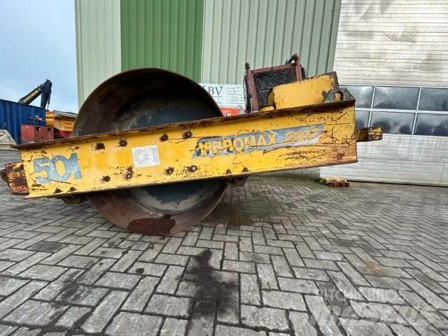Vibromax 2000 Holowane walce wibracyjne