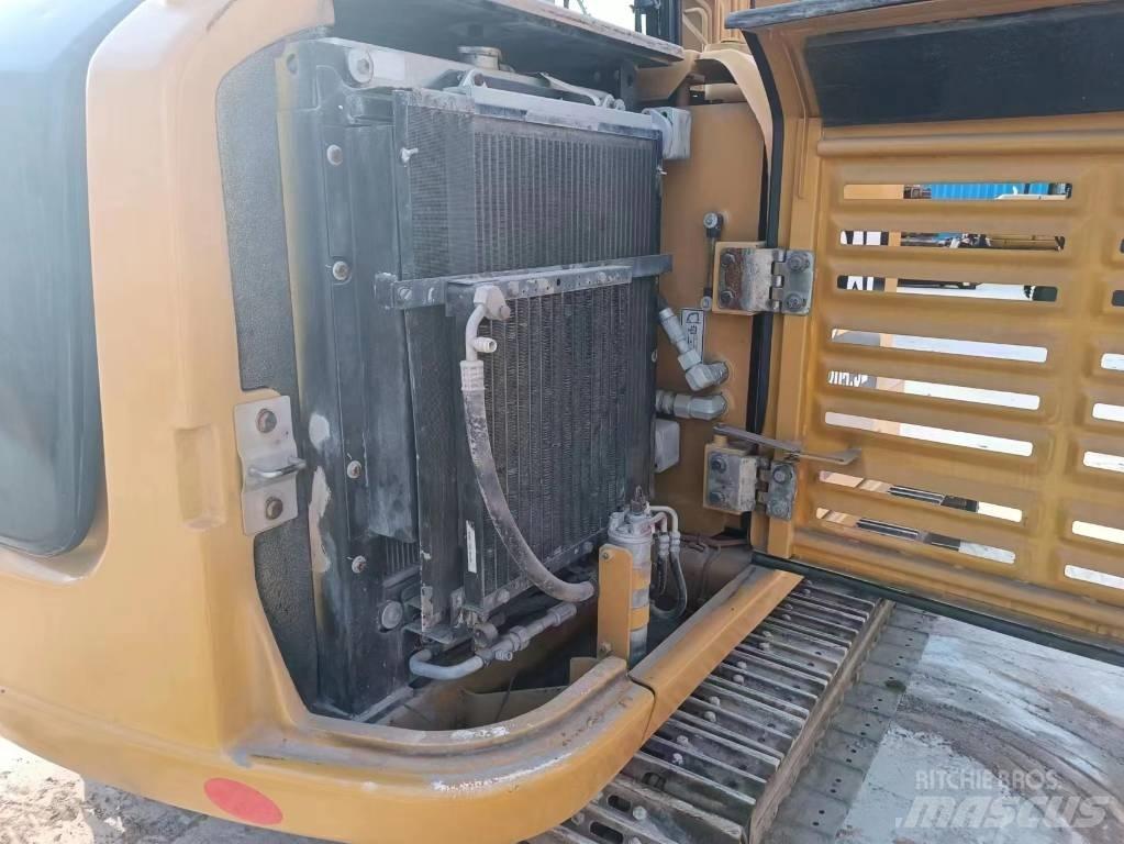 CAT 305.5 Minikoparki