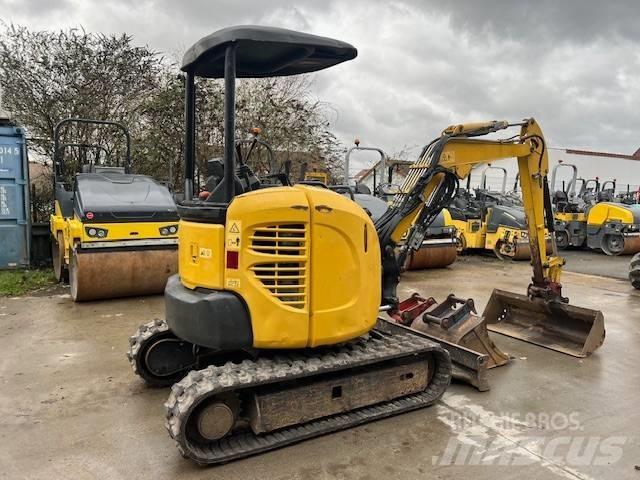Komatsu PC 26 MR-3 Minikoparki