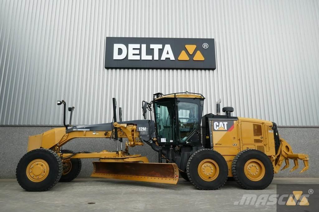 CAT 12M2 AWD Równiarki