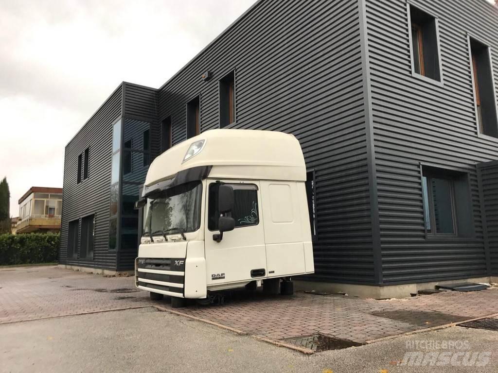 DAF XF 105 Euro 5 Kabiny i wnętrze