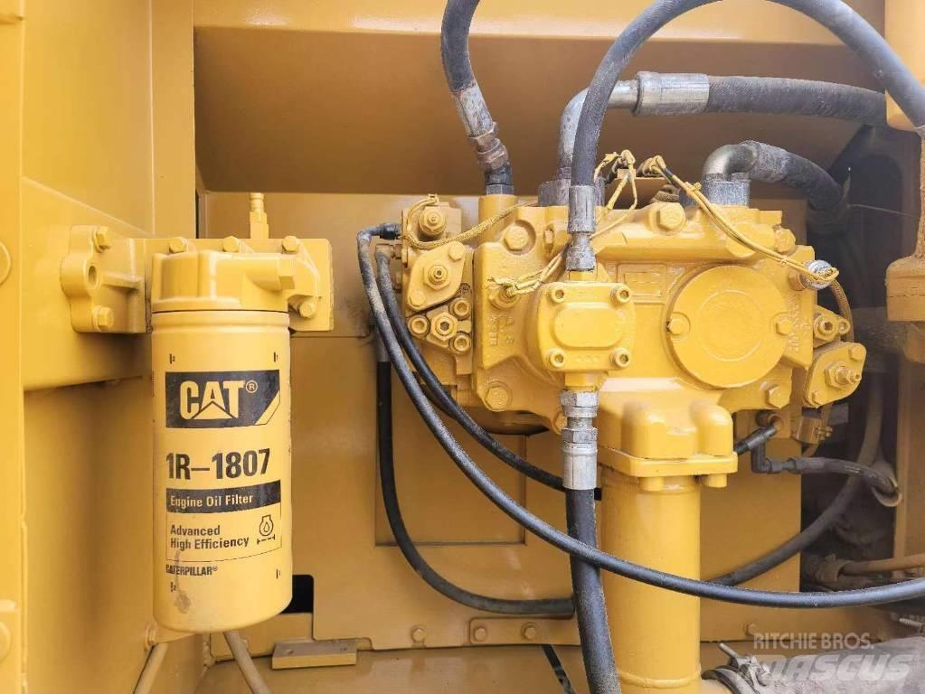 CAT 325 D Koparki gąsienicowe