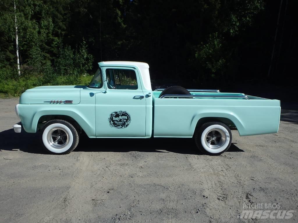 Ford F 100 Pick-upy / Pojazdy z otwieranymi burtami