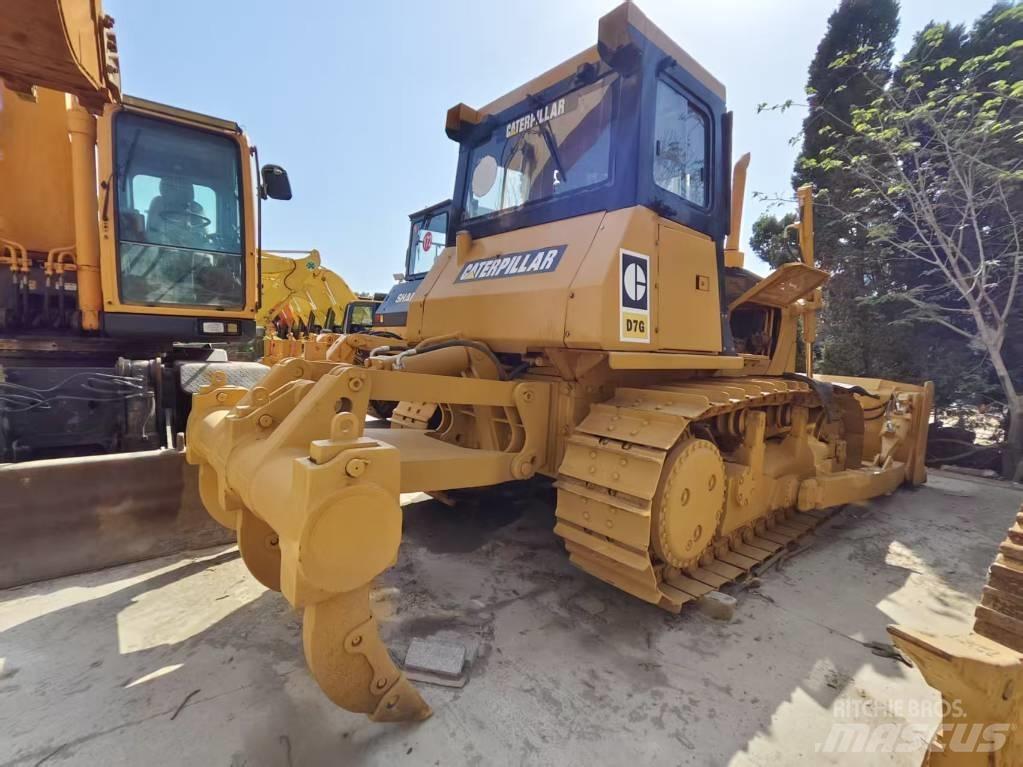 CAT D 7 G Równiarki