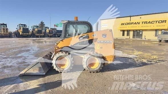 CASE SR200 Ładowarki burtowe