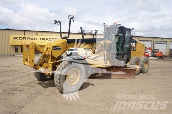 CAT 12M3 Równiarki