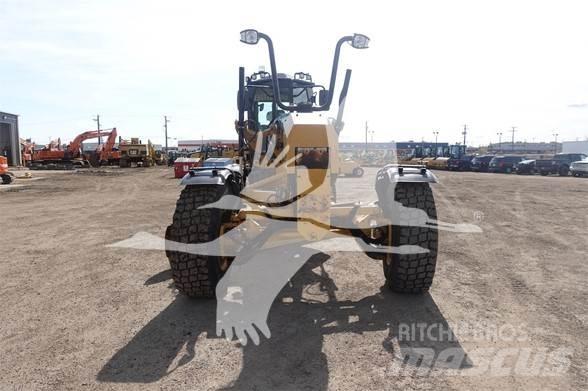 CAT 140 AWD Równiarki