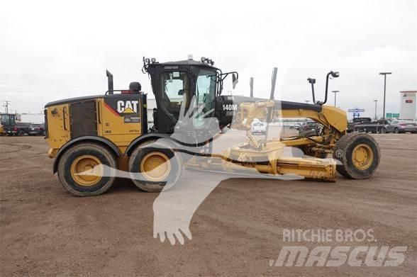 CAT 140M AWD Równiarki