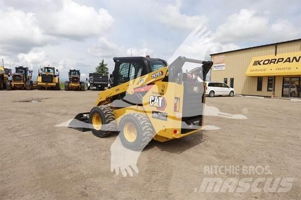 CAT 262D3 Ładowarki burtowe