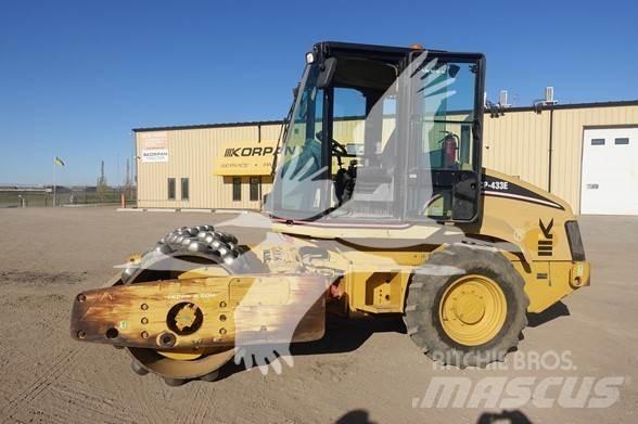 CAT CP-433E Walce jednobębnowe