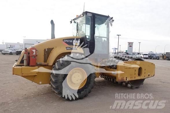 CAT CP-573E Walce jednobębnowe