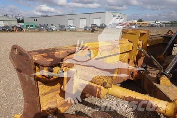CAT D8T Spycharki gąsienicowe