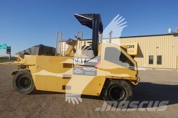 CAT PS-360C Walce ogumione
