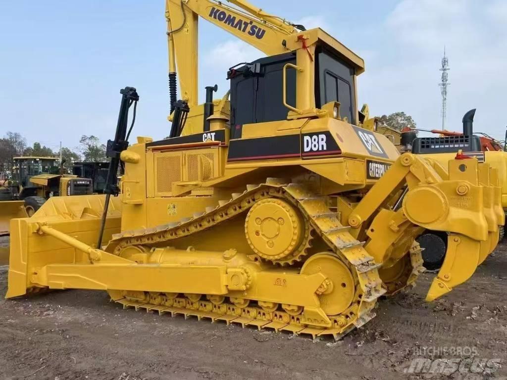 CAT D 8 R Spycharki gąsienicowe