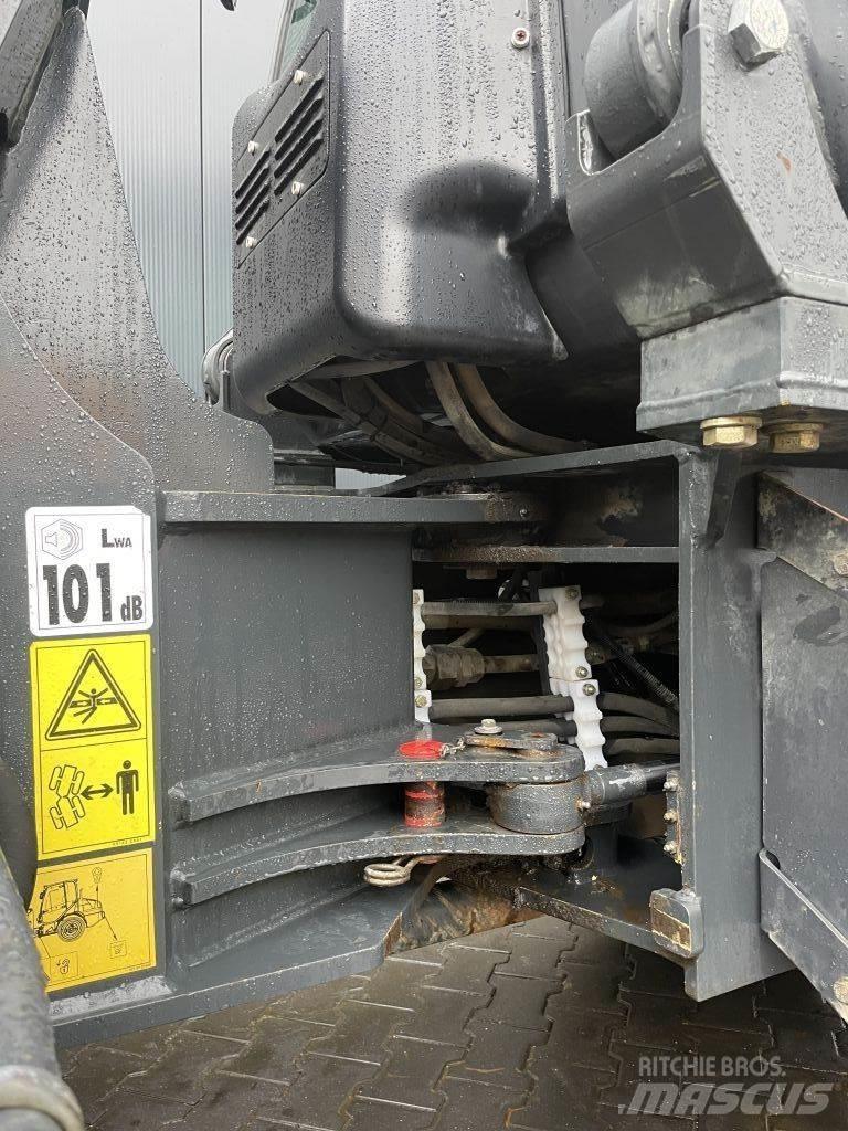 Komatsu WA80-6 Ładowarki kołowe