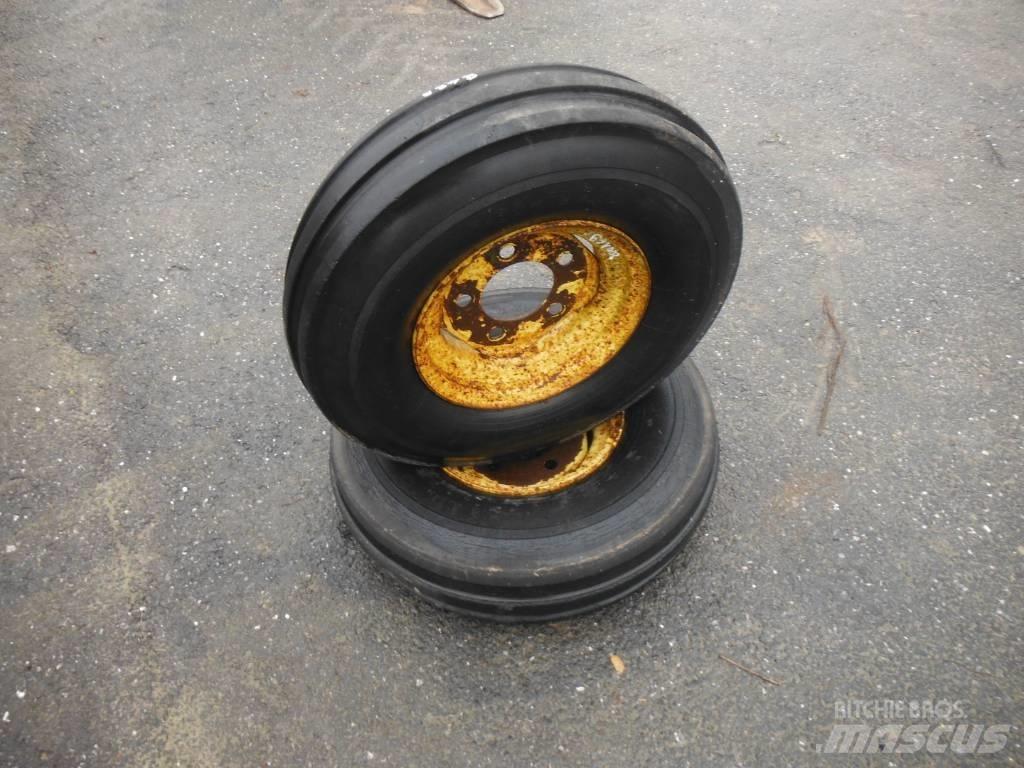 Dunlop 7.00X12 Opony, koła i felgi