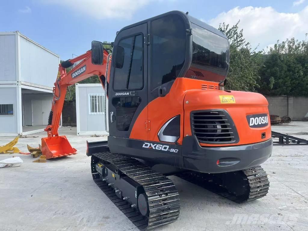 Doosan DX 60-9 C Koparki gąsienicowe