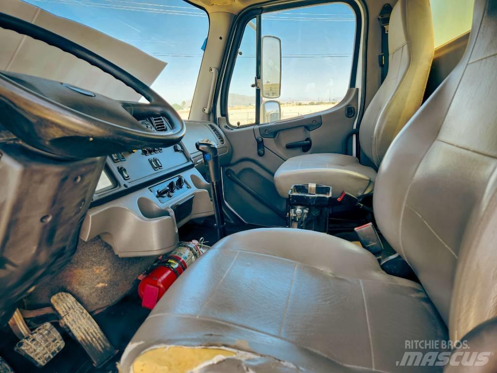 Freightliner 108 SD Polewaczki