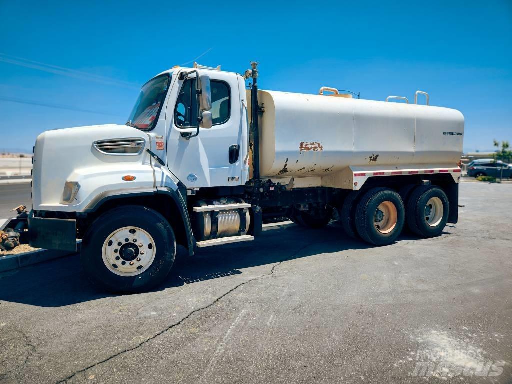 Freightliner 108 SD Polewaczki