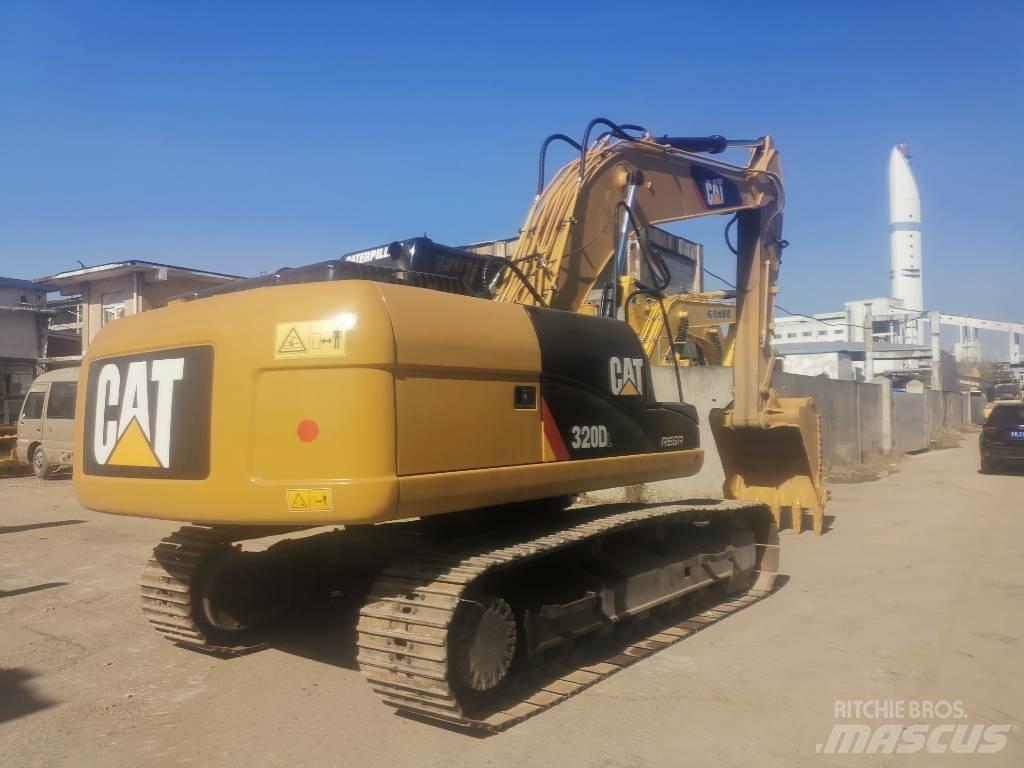 CAT 320 D Koparki gąsienicowe