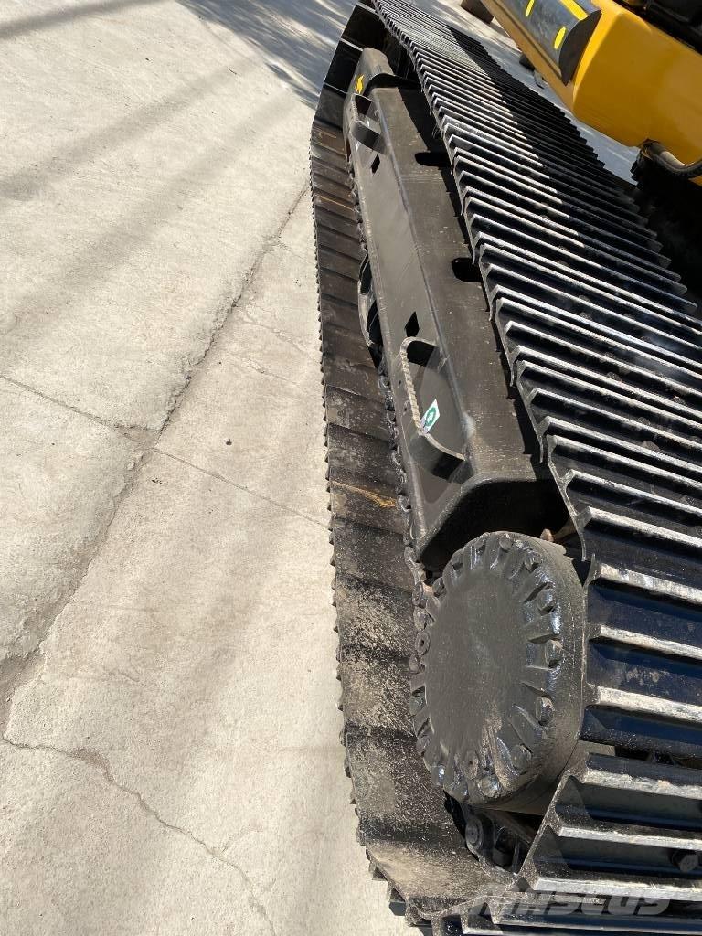 CAT 320 D Koparki gąsienicowe
