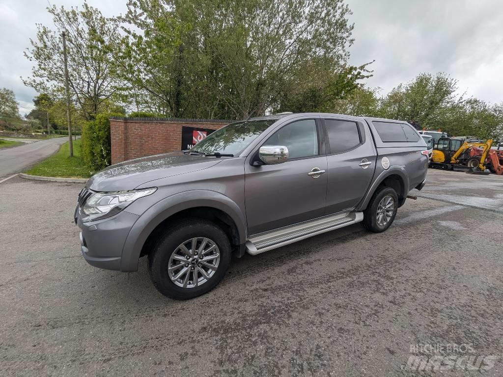 Mitsubishi L 200 Samochody osobowe