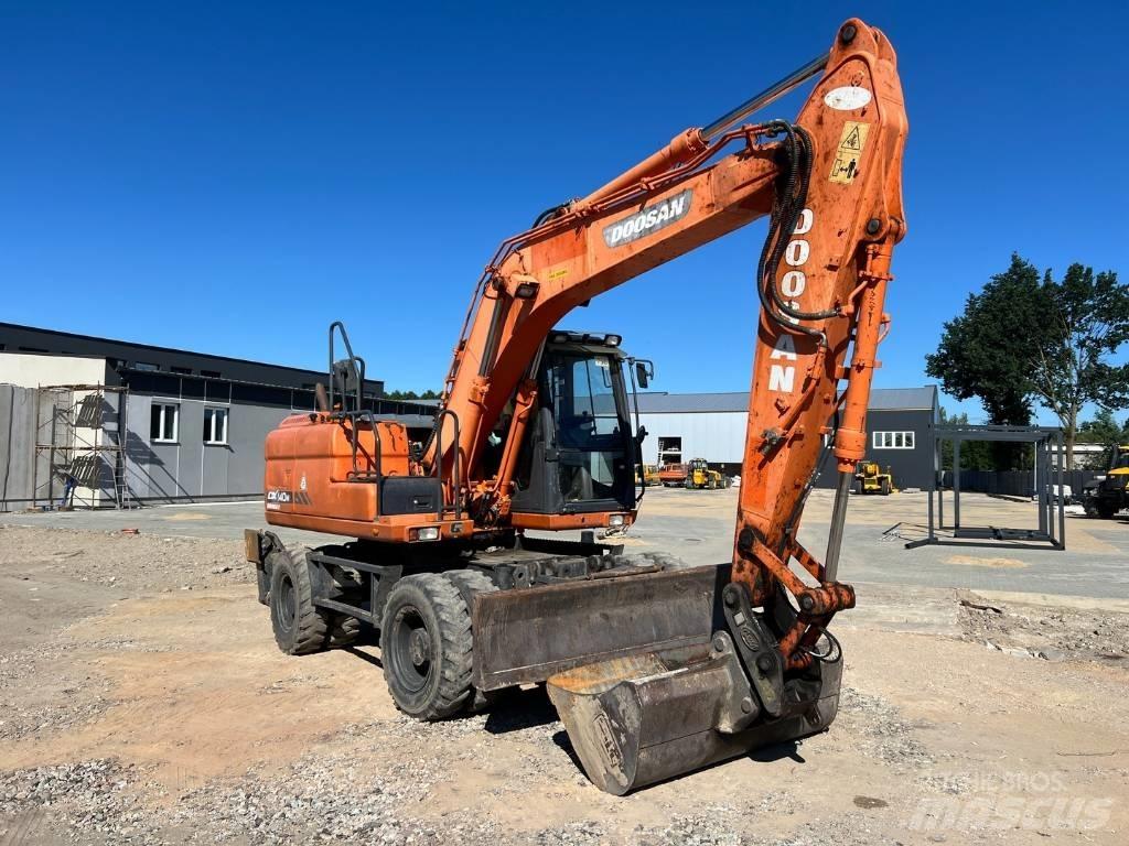 Doosan DX 140 W Koparki kołowe