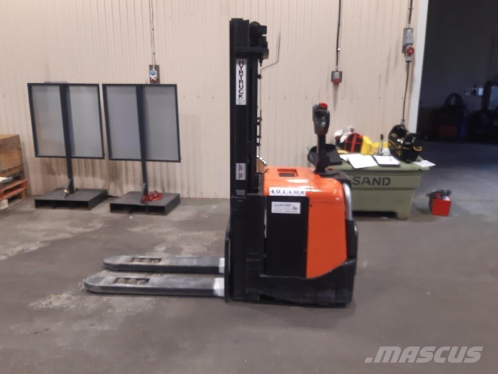 BT SPE125L Samojezdne maszyny do załadunku