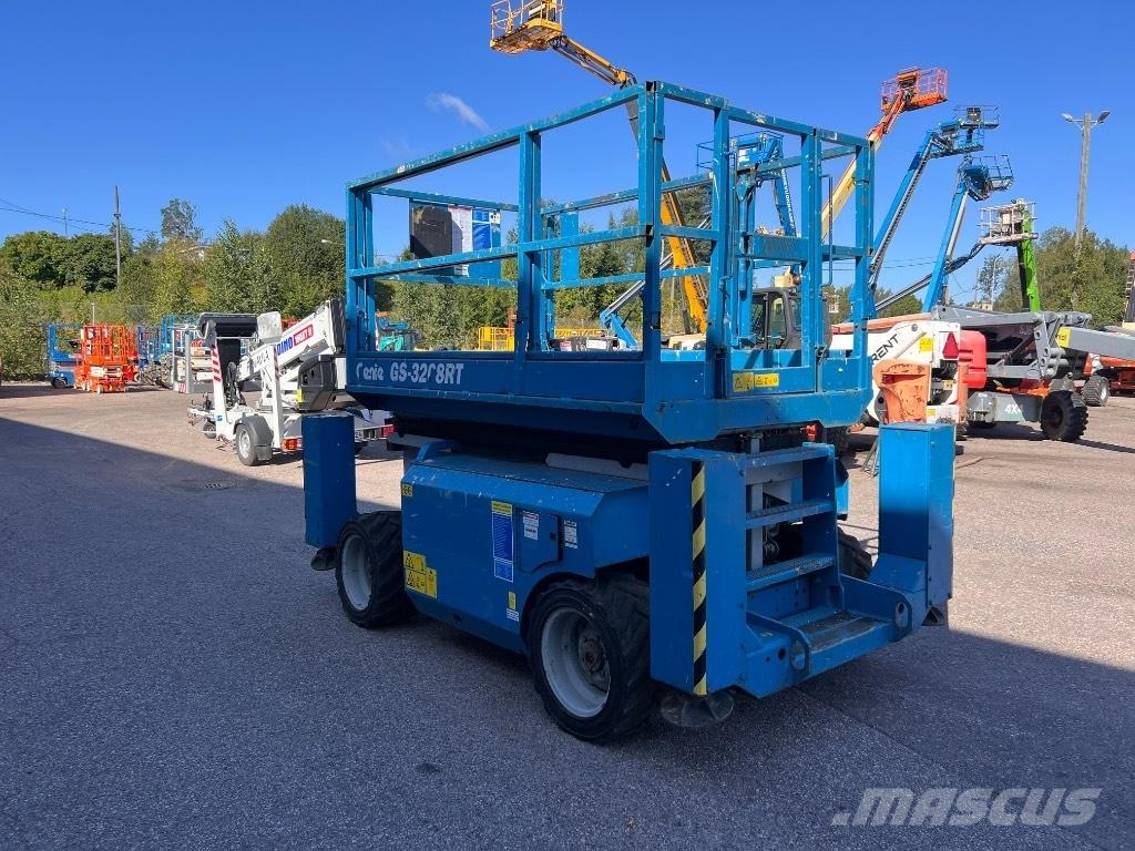 Genie GS 3268 RT Podnośniki nożycowe