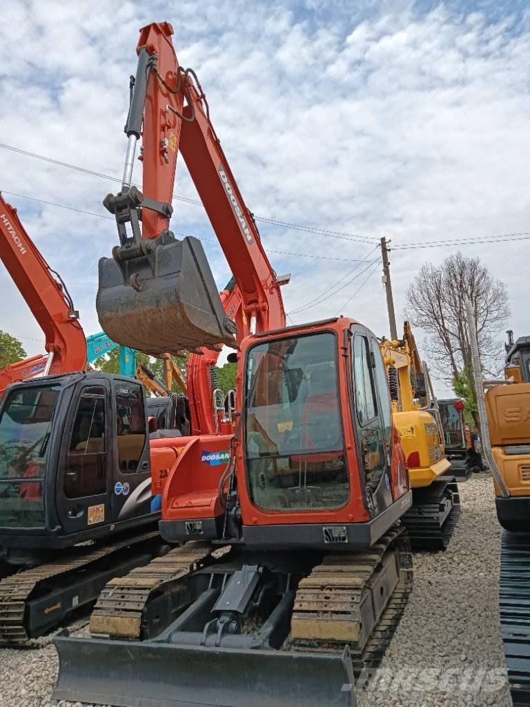 Doosan DX 75 Koparki gąsienicowe