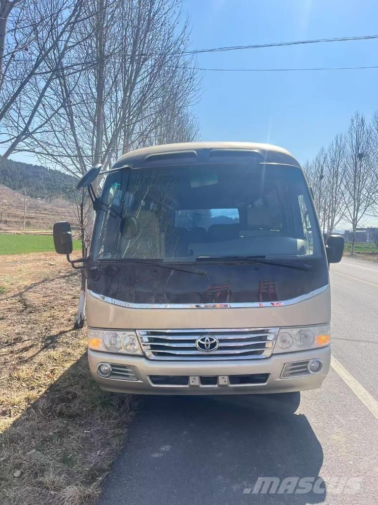 Toyota Coaster Bus Minibusy