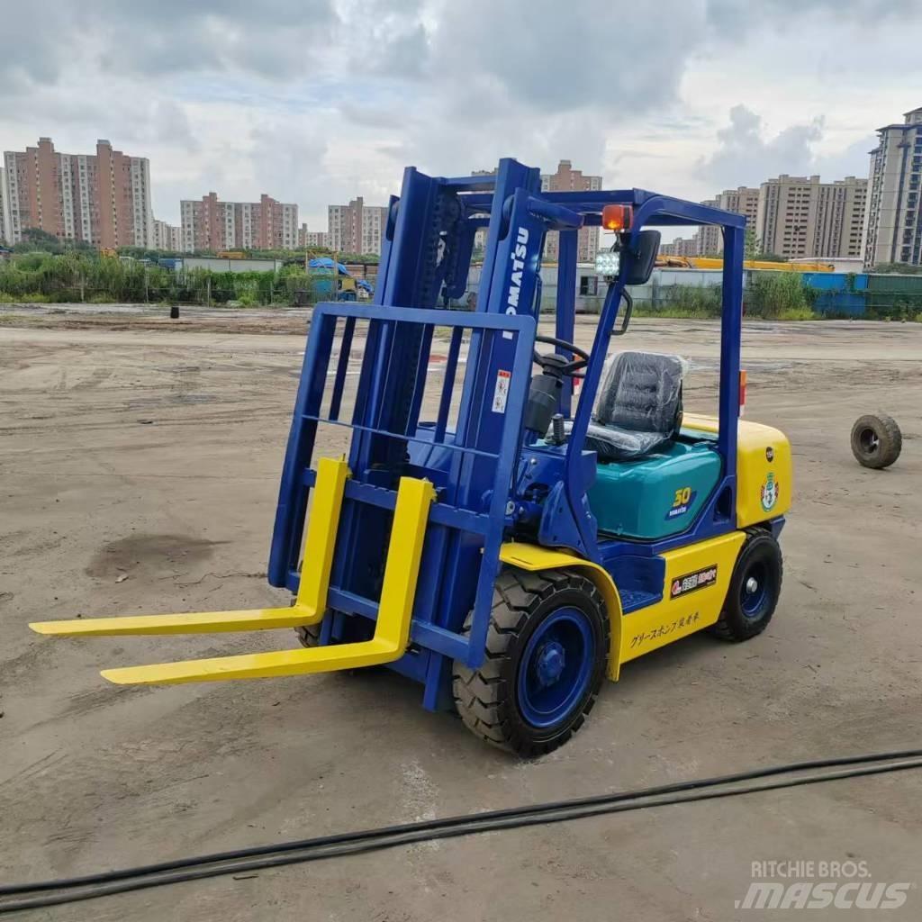 Komatsu FD 30 T-17 Wózki Diesla