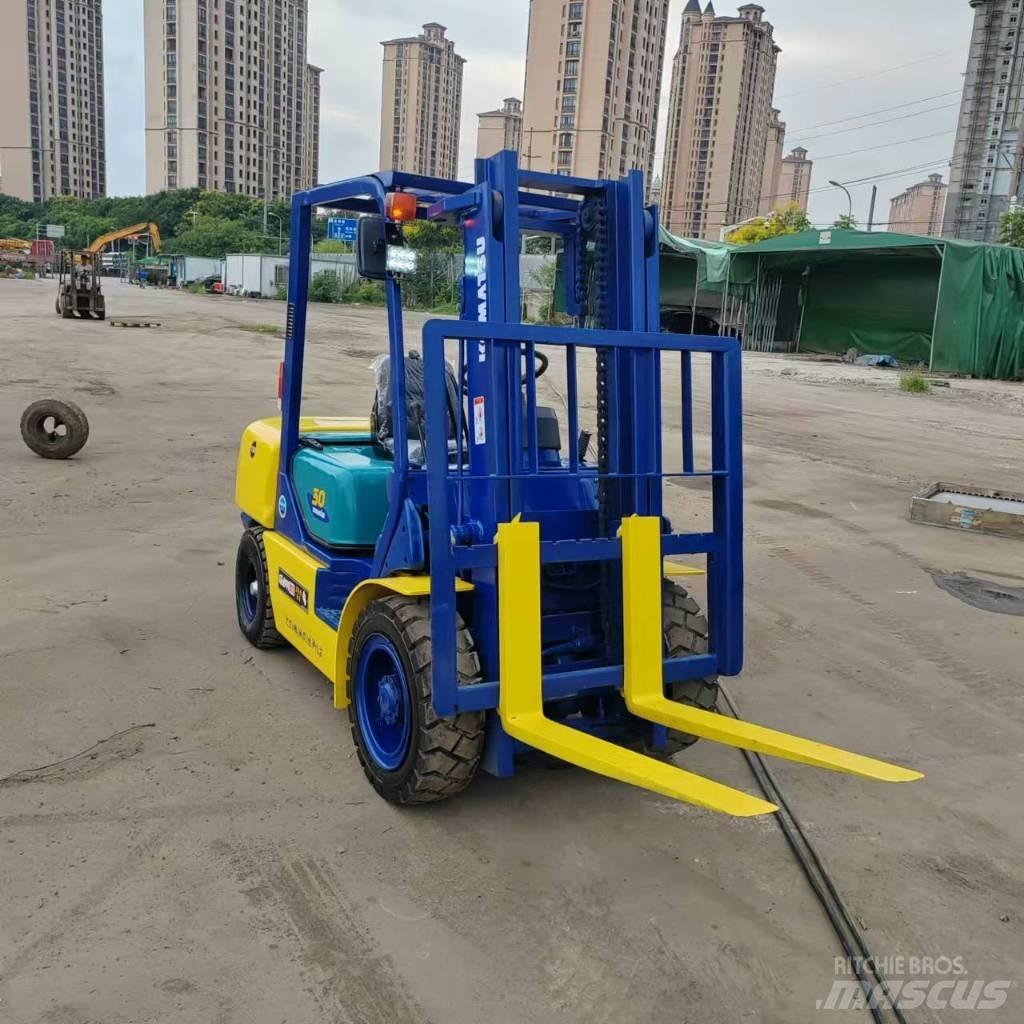 Komatsu FD 30 T-17 Wózki Diesla