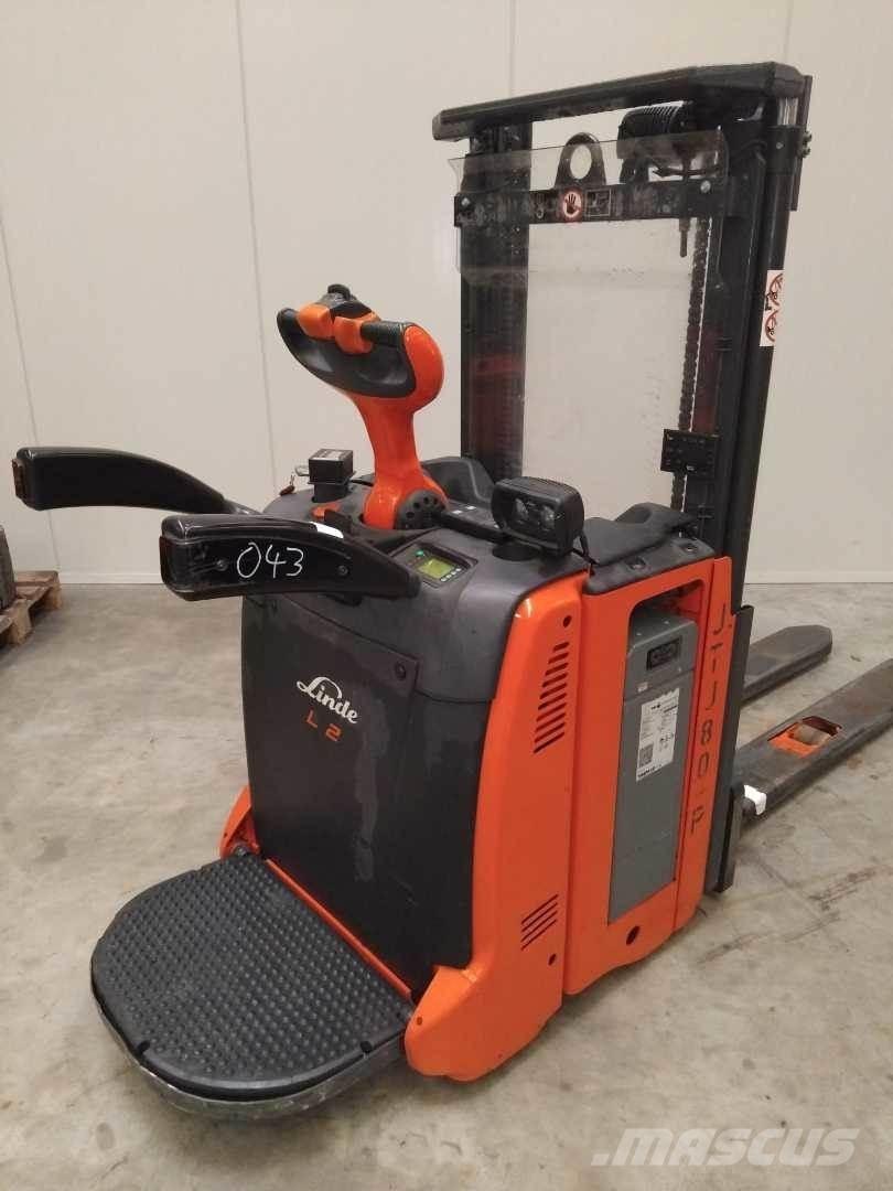 Linde L12AP Samojezdne maszyny do załadunku