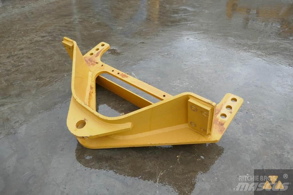 CAT 140M3 Drawbar Transport - Inne