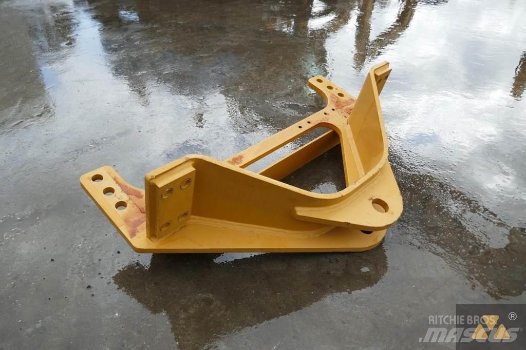 CAT 140M3 Drawbar Transport - Inne