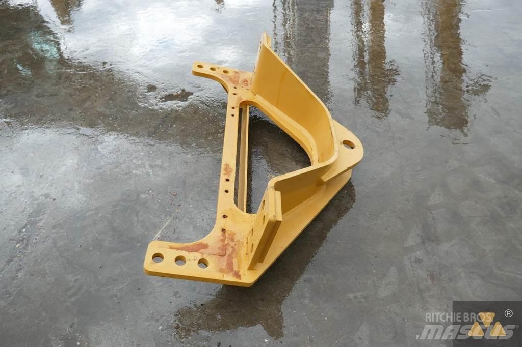 CAT 140M3 Drawbar Transport - Inne