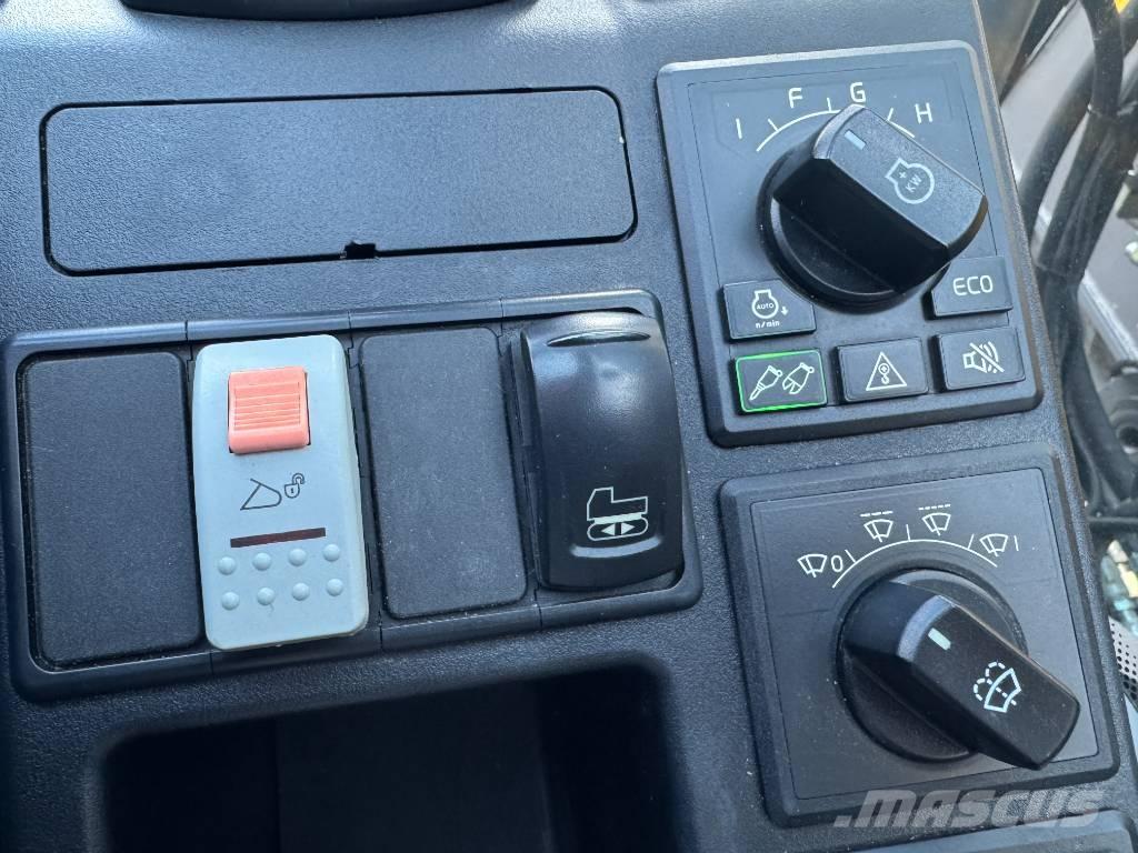 Volvo ECR 235 E Koparki gąsienicowe