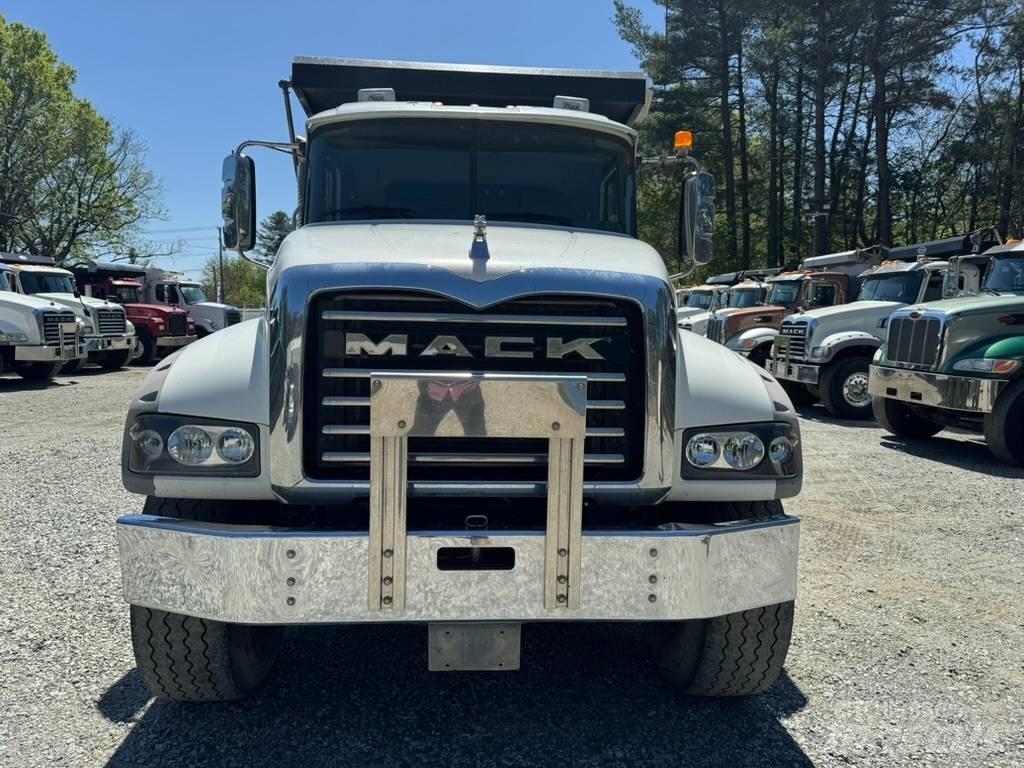 Mack GU713 Wywrotki