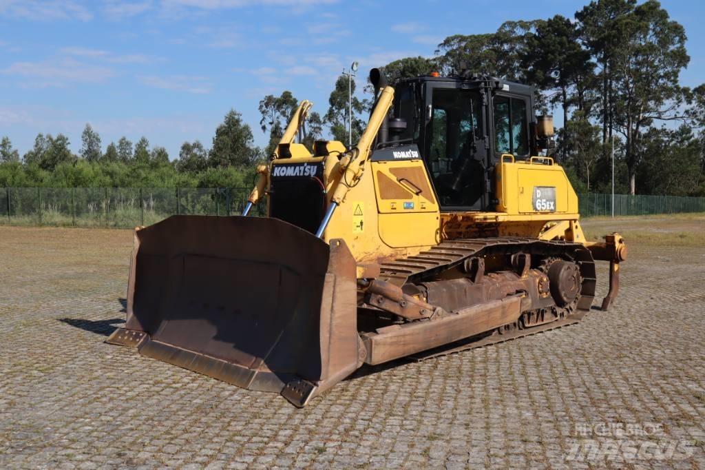 Komatsu D65EX-16 Spycharki gąsienicowe