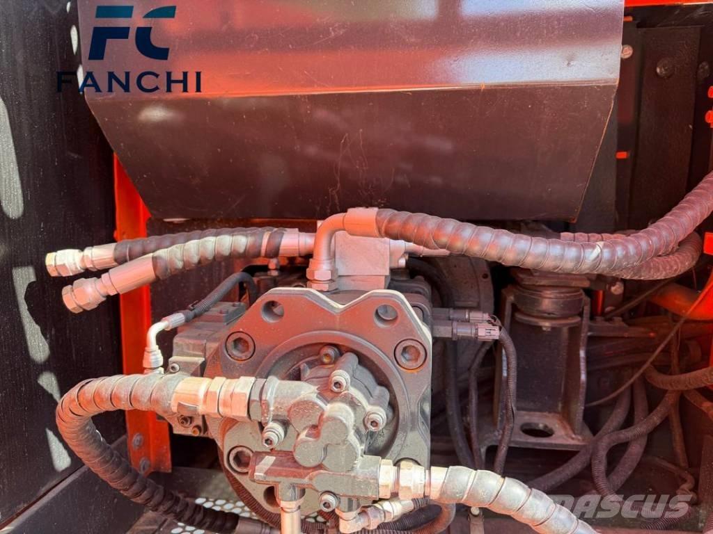 Doosan DX 225 Koparki gąsienicowe