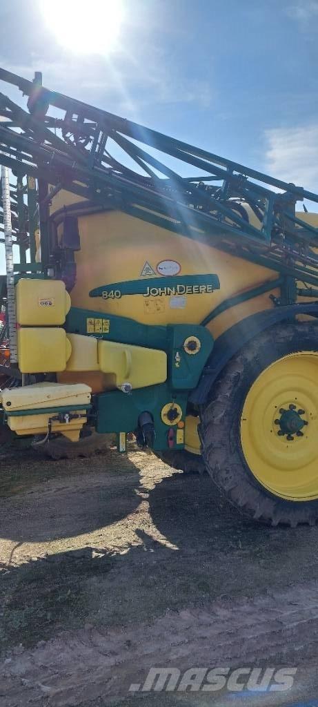 John Deere 840 Opryskiwacze zaczepiane