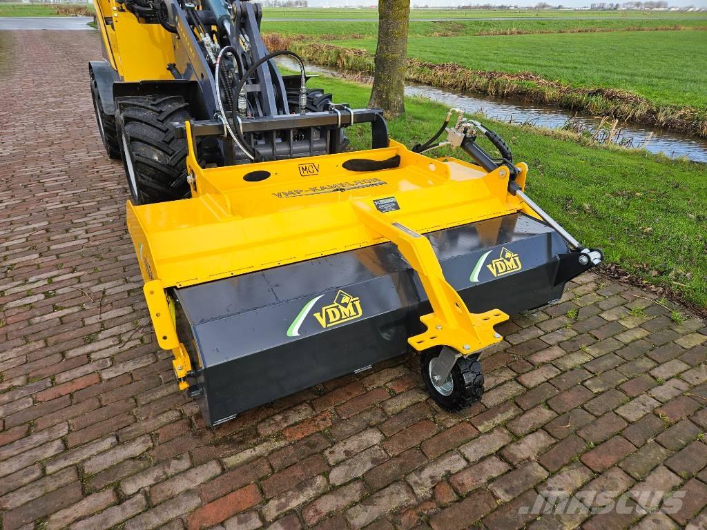  VDMJ Kameleon Zamiatarki - Zgarniarki - Odśnieżarki