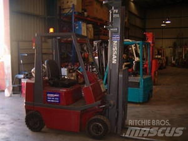 Nissan KAH01A18V Wózki widłowe inne