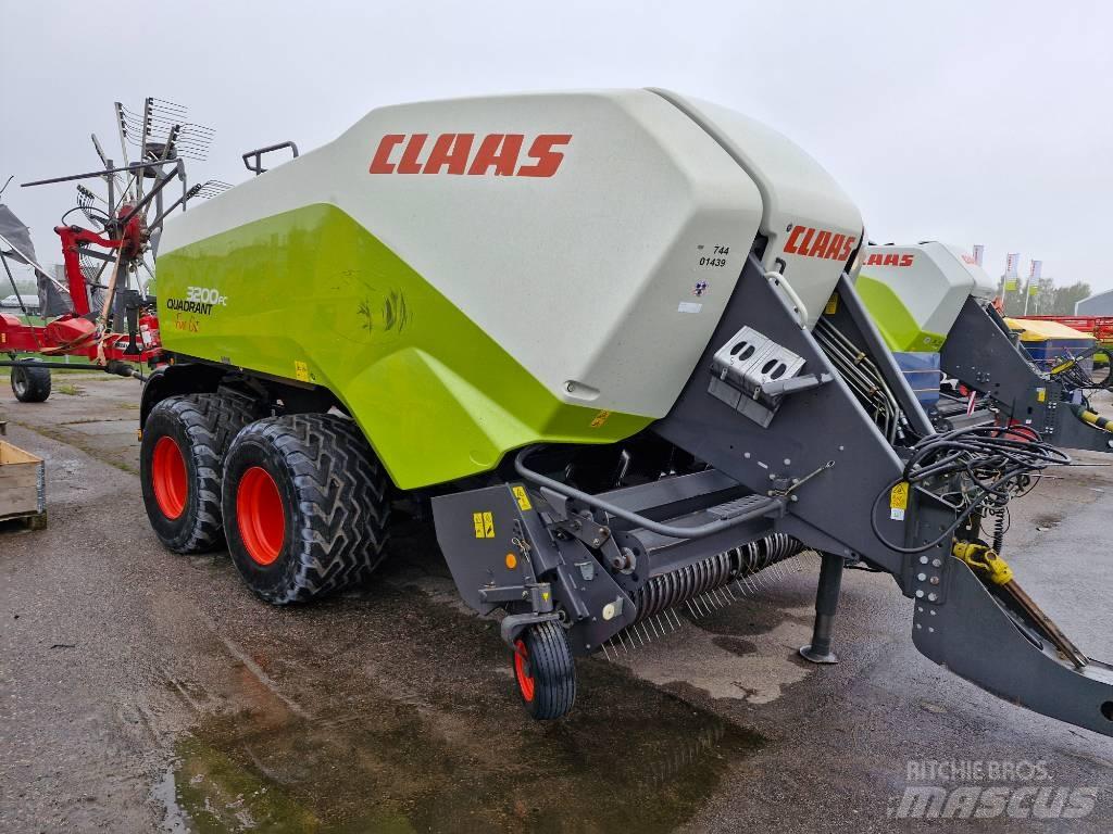CLAAS Qvadrant 3200 Prasy kostkujące