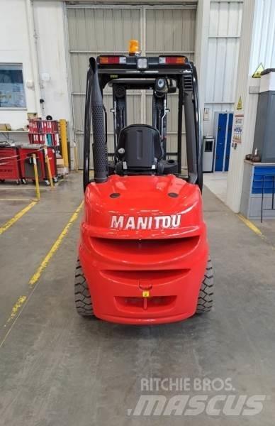 Manitou MI30D Wózki widłowe terenowe